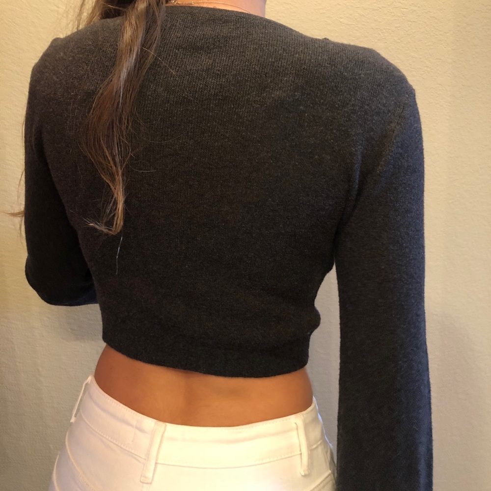 Crop top with flares sleeves - Picture 3 of 3